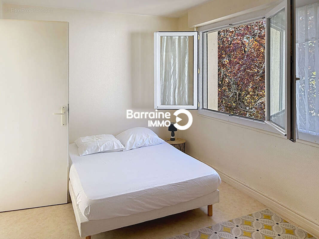 Lorient centre - appartement t2 avec balcon au dernier etage - photo 5