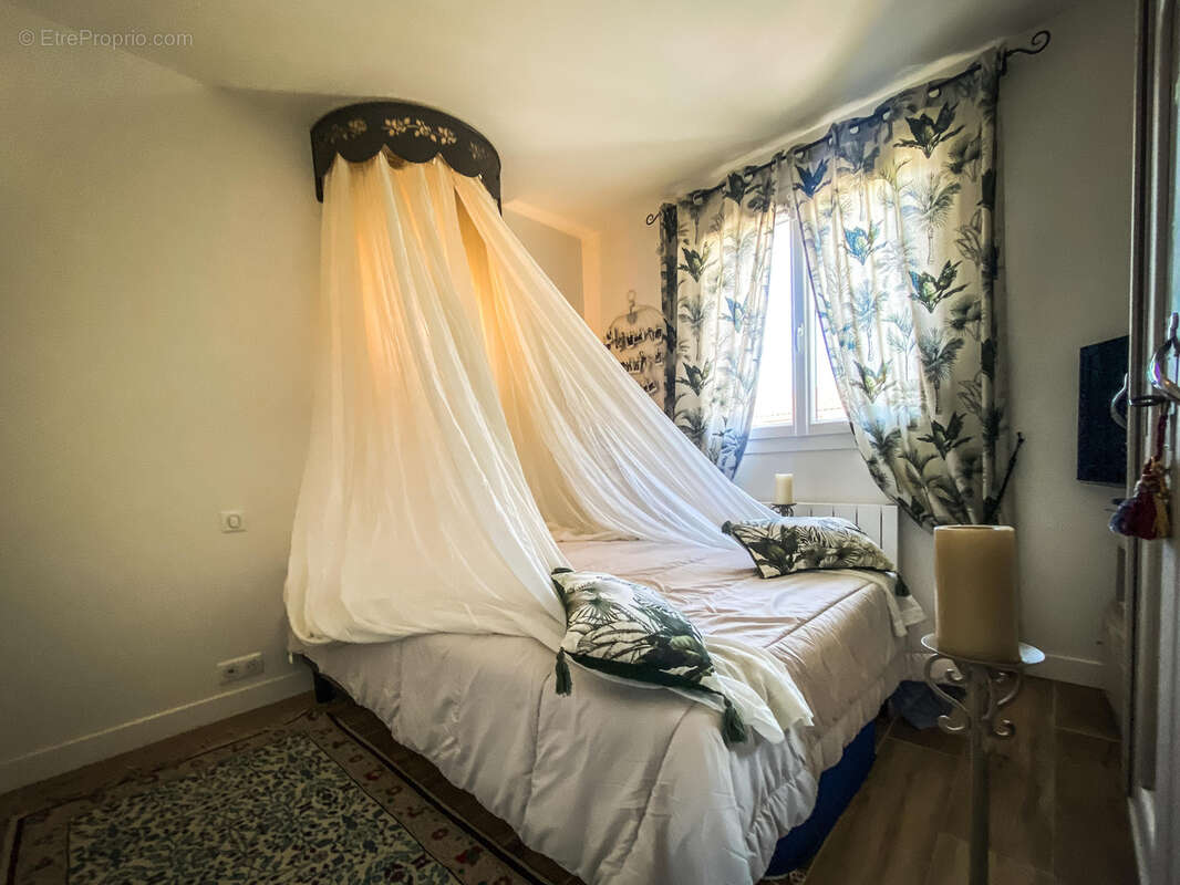 Maison à VAUX-SUR-MER