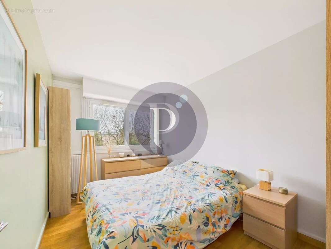 Appartement à LE PLESSIS-ROBINSON