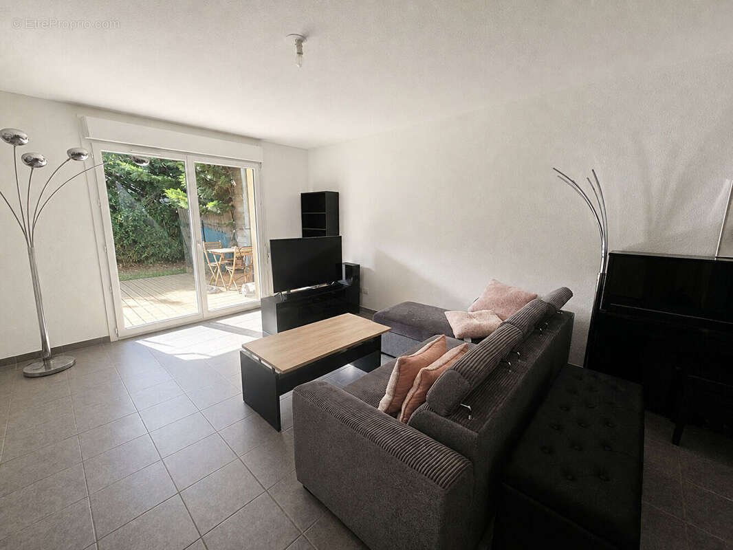Escalquens - Appartement T2 avec jardin privatif de 60 m2 et parking - photo 4