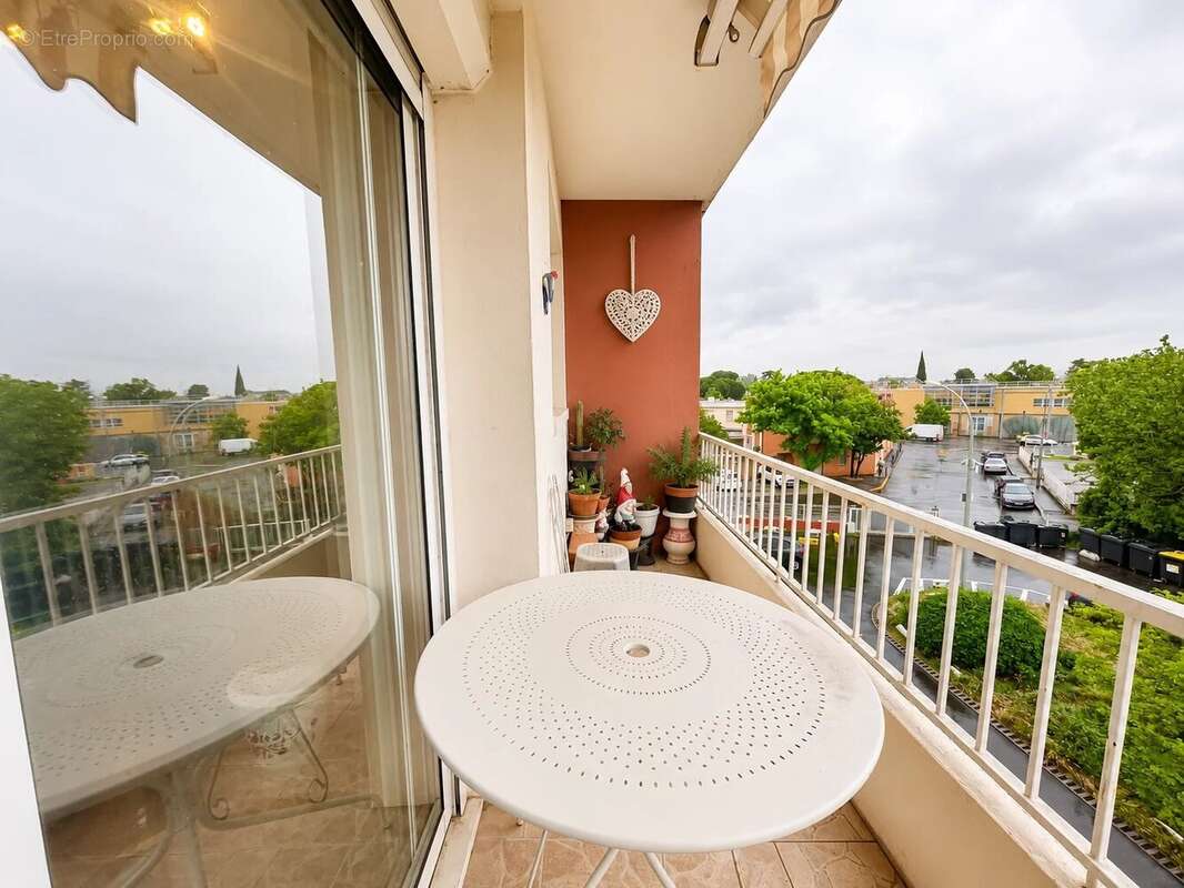 Appartement à LUNEL