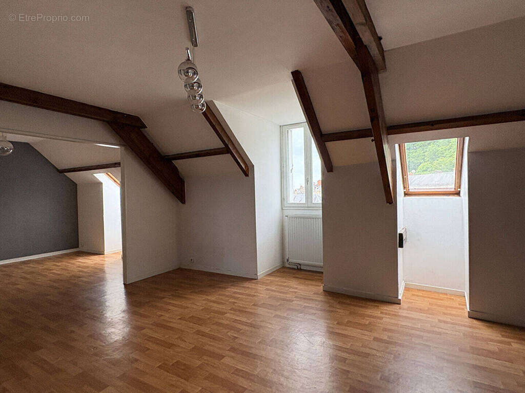 Appartement à ARGENTON-SUR-CREUSE