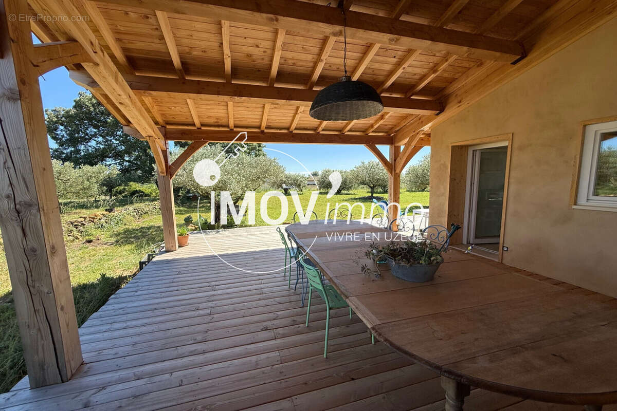 Maison 150 m² à Saint-Quentin-La-Poterie  - photo 8