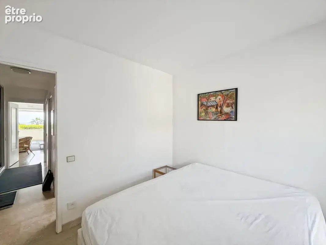 ** Magnifique 2 pièces - terrasse - vue mer - stationnement ** - photo 12
