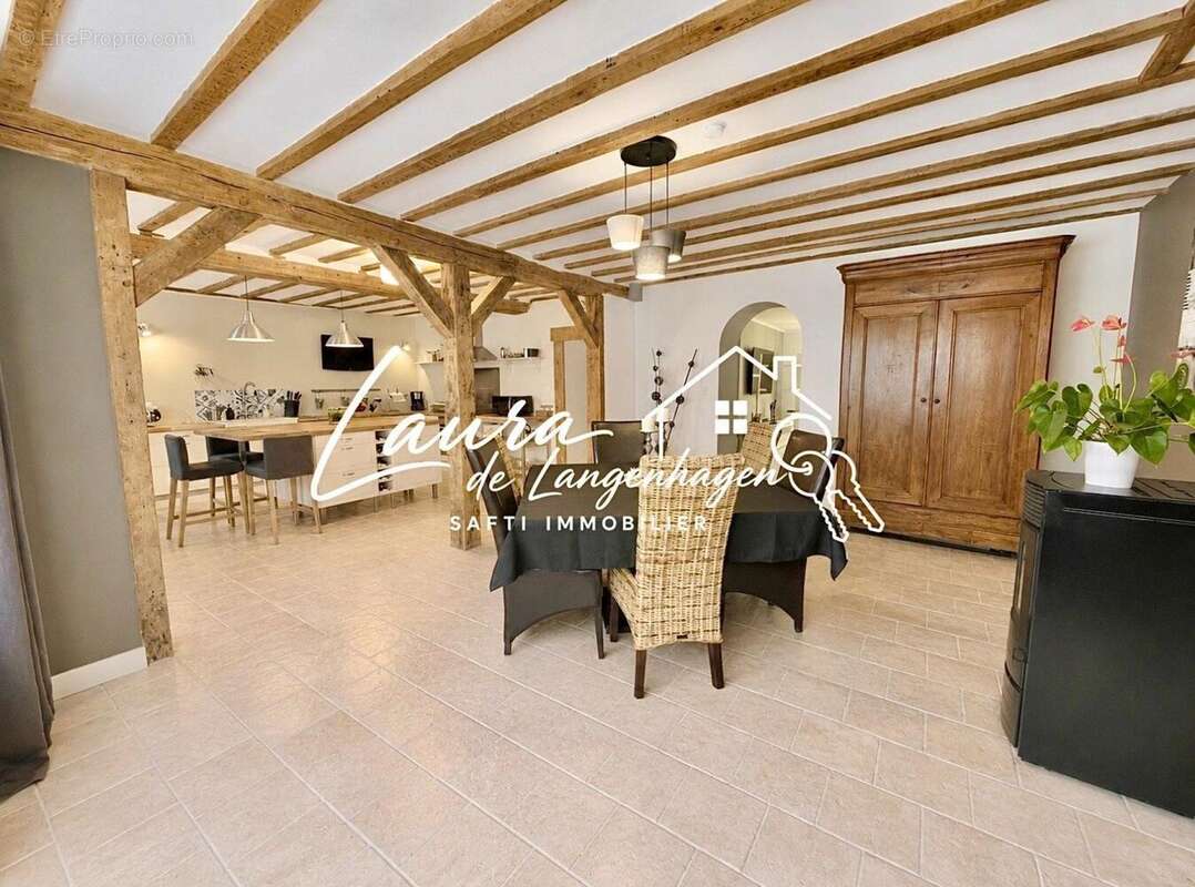 Maison 190 m² à La Ferte-Bernard  - photo 3