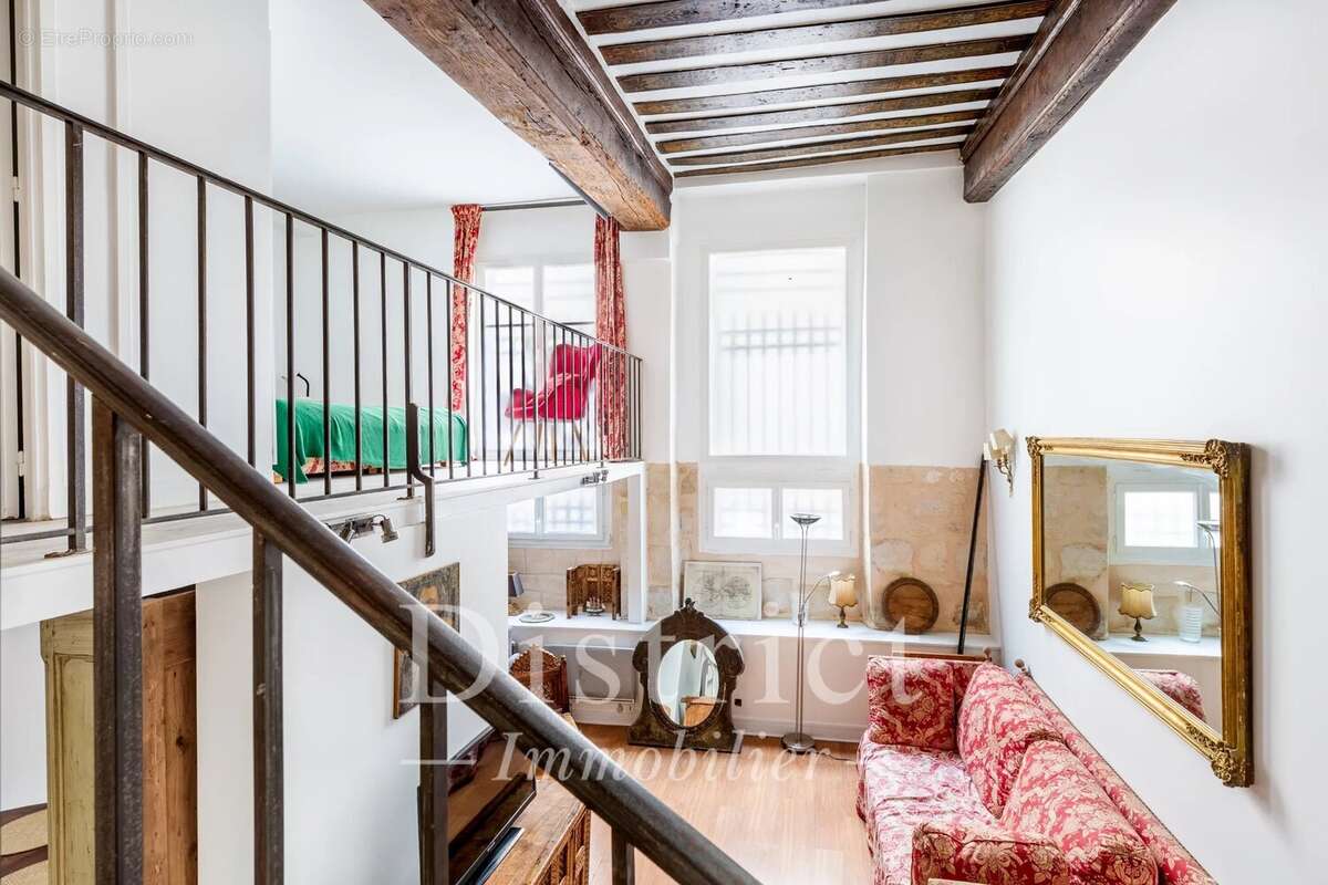 Appartement à PARIS-4E