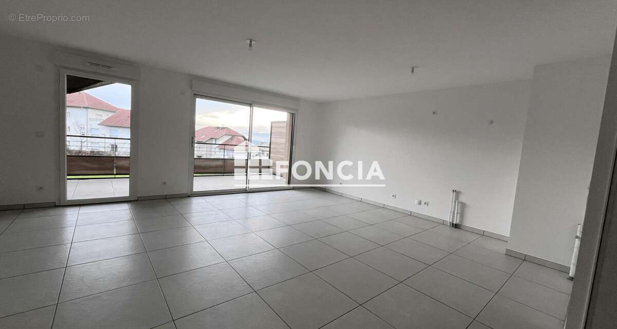 Appartement à CHAPEIRY
