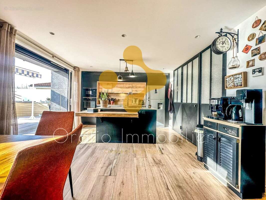 Maison à SAINT-MARTIN-EN-HAUT