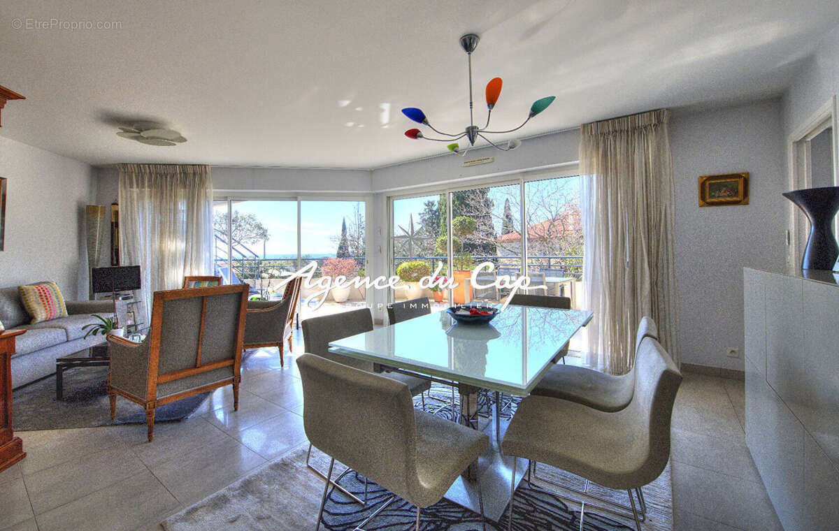 Appartement à SAINT-RAPHAEL