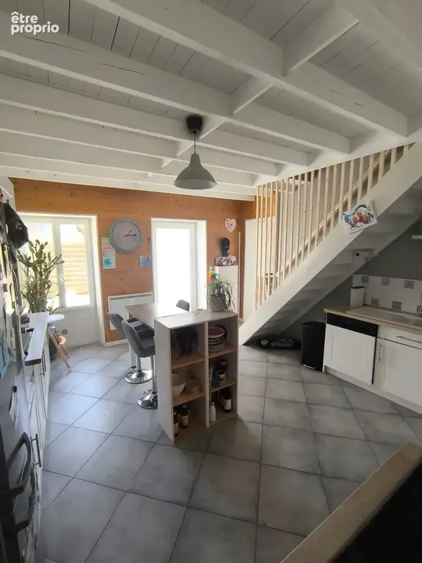 Dans une impasse au calme, ancienne ferme dauphinoise à découvrir ! - photo 8
