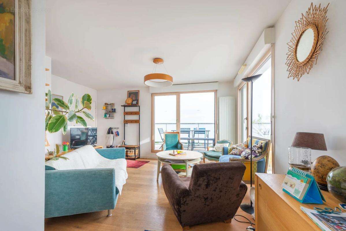 Appartement à COLOMBES