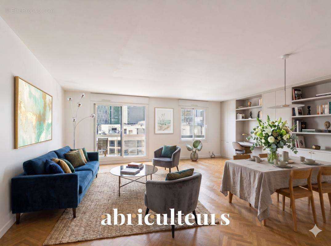 Appartement à COURBEVOIE
