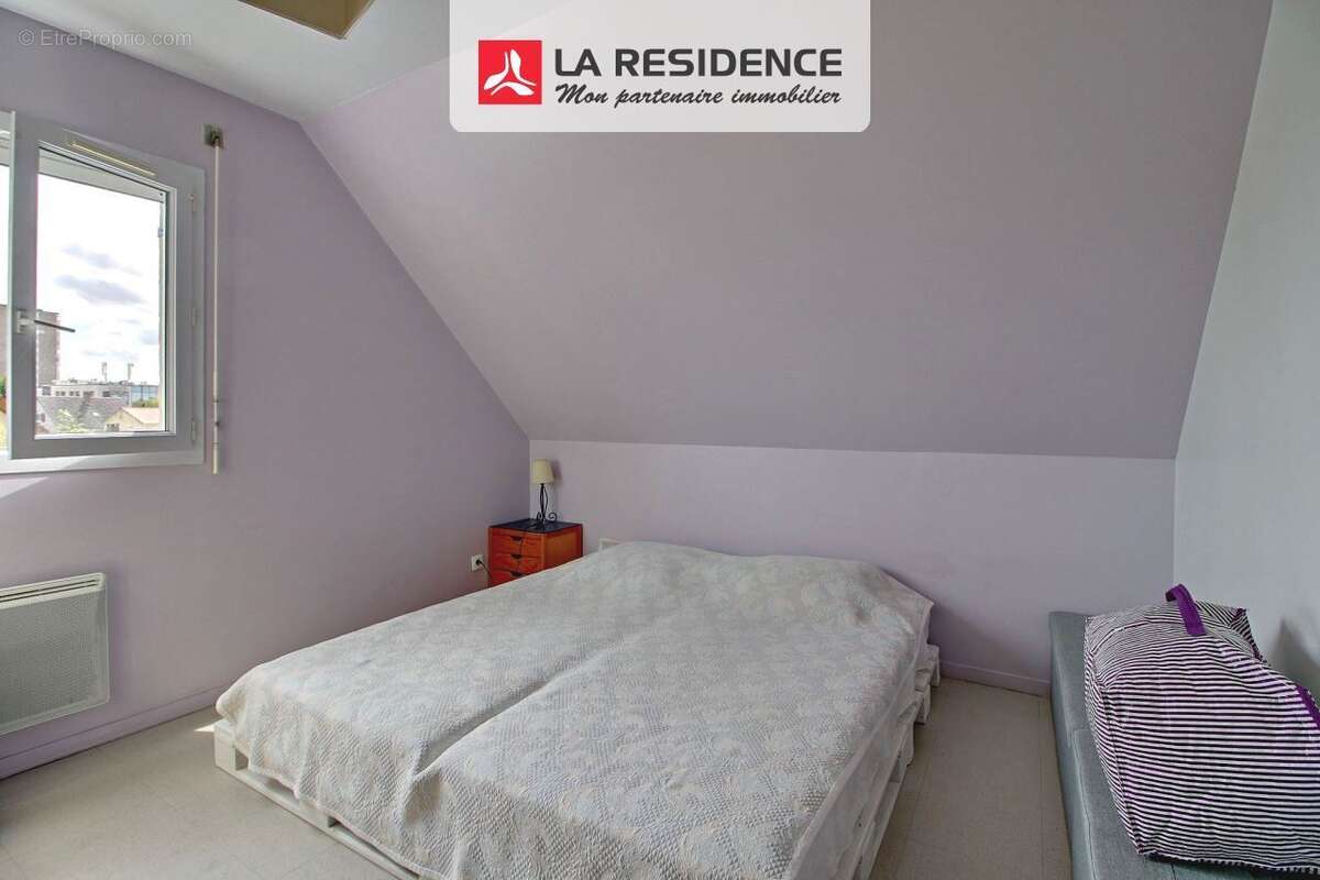 Maison à SAINT-ETIENNE-DU-ROUVRAY