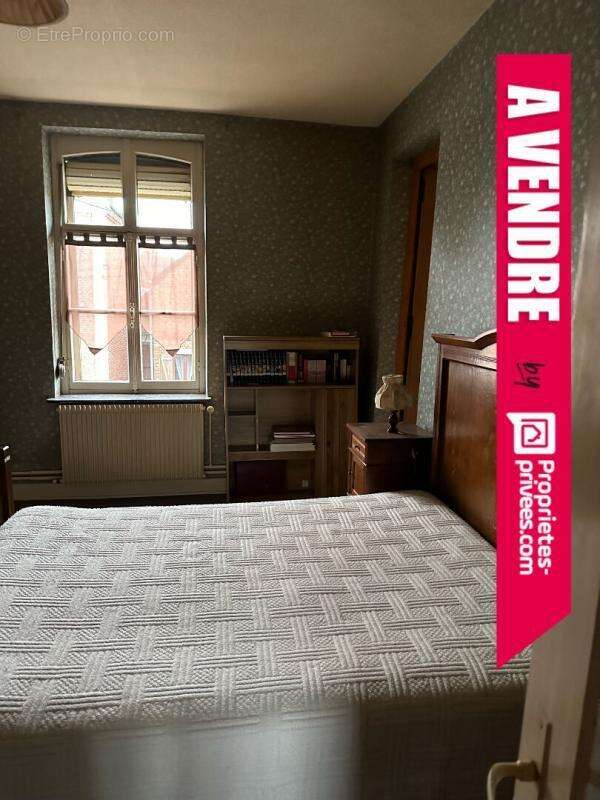 Maison à AVESNES-SUR-HELPE