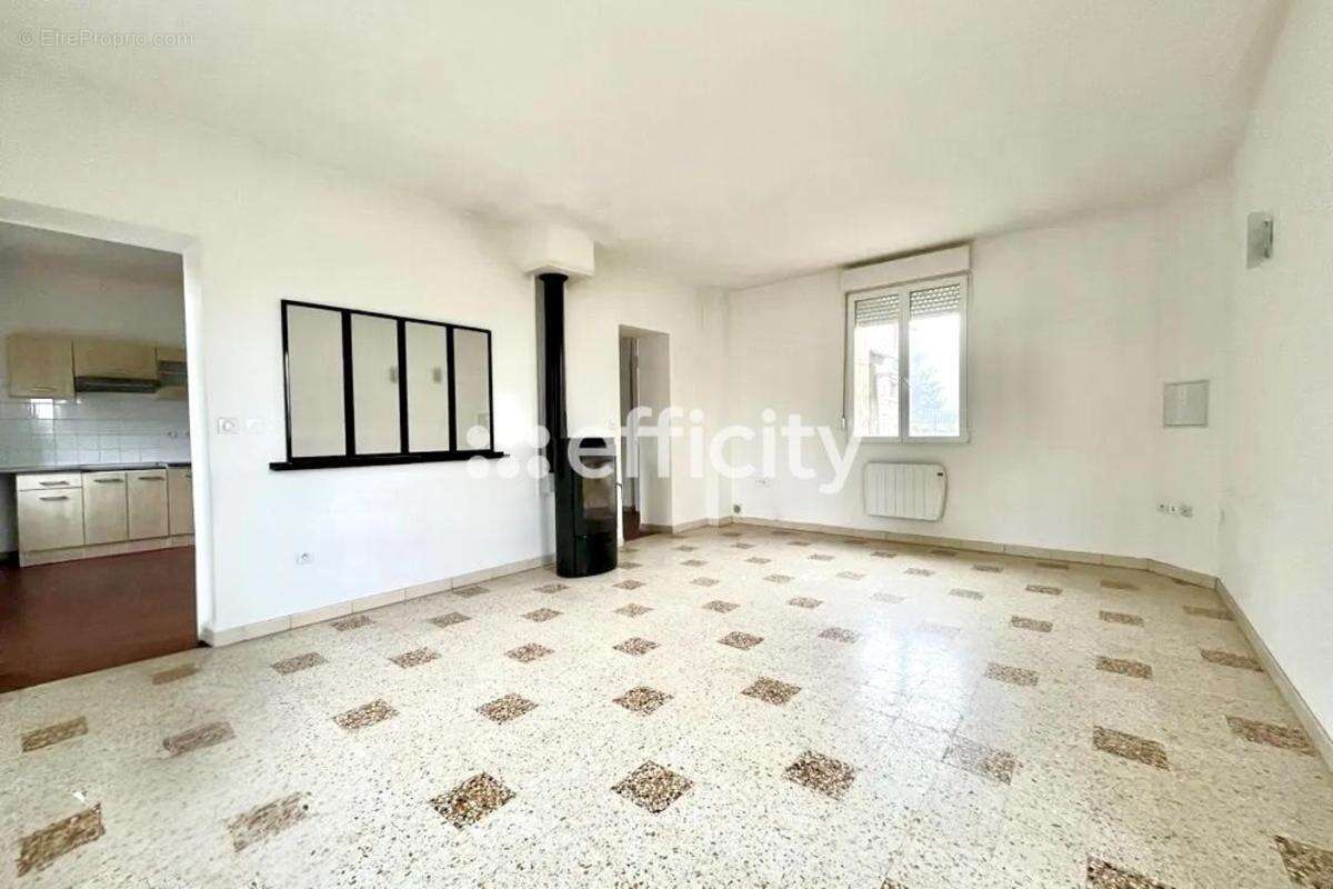 Maison 140 m² à Chavigny  - photo 6