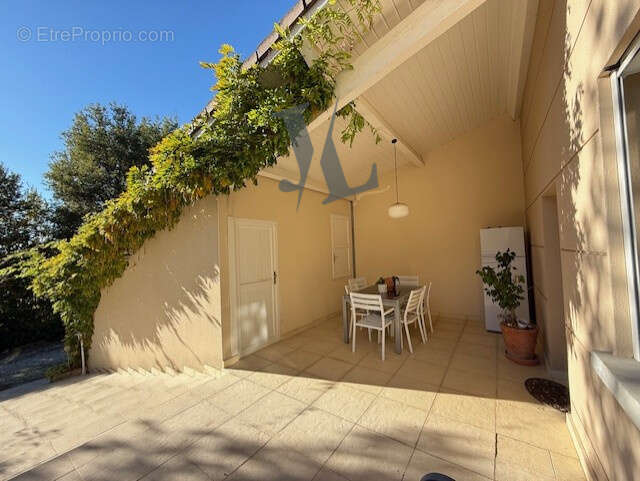 Maison à MONTMEYRAN