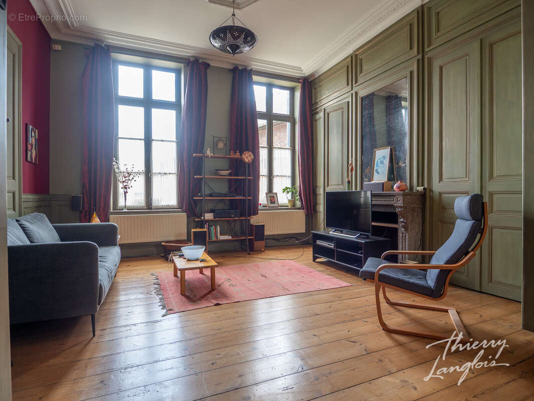 Maison bourgeoise de caractere sur 2 445m2 - photo 4