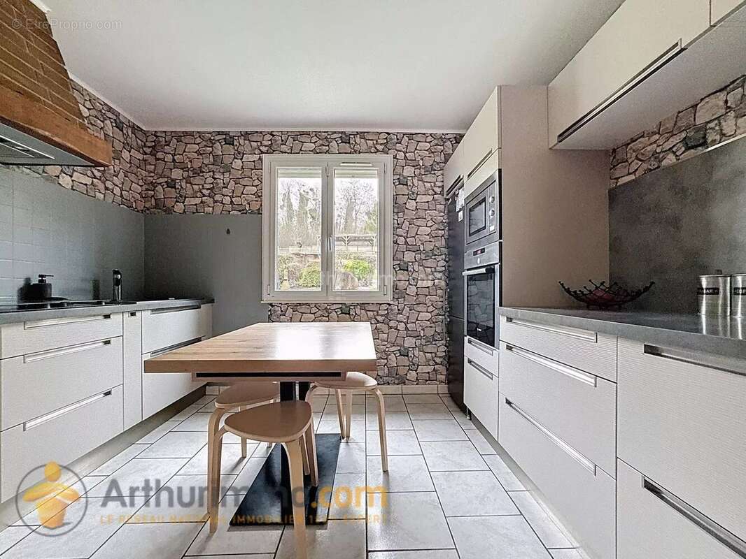 Maison à CHAVONNE