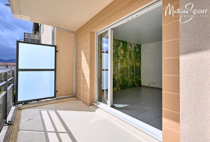 Appartement à CRAPONNE