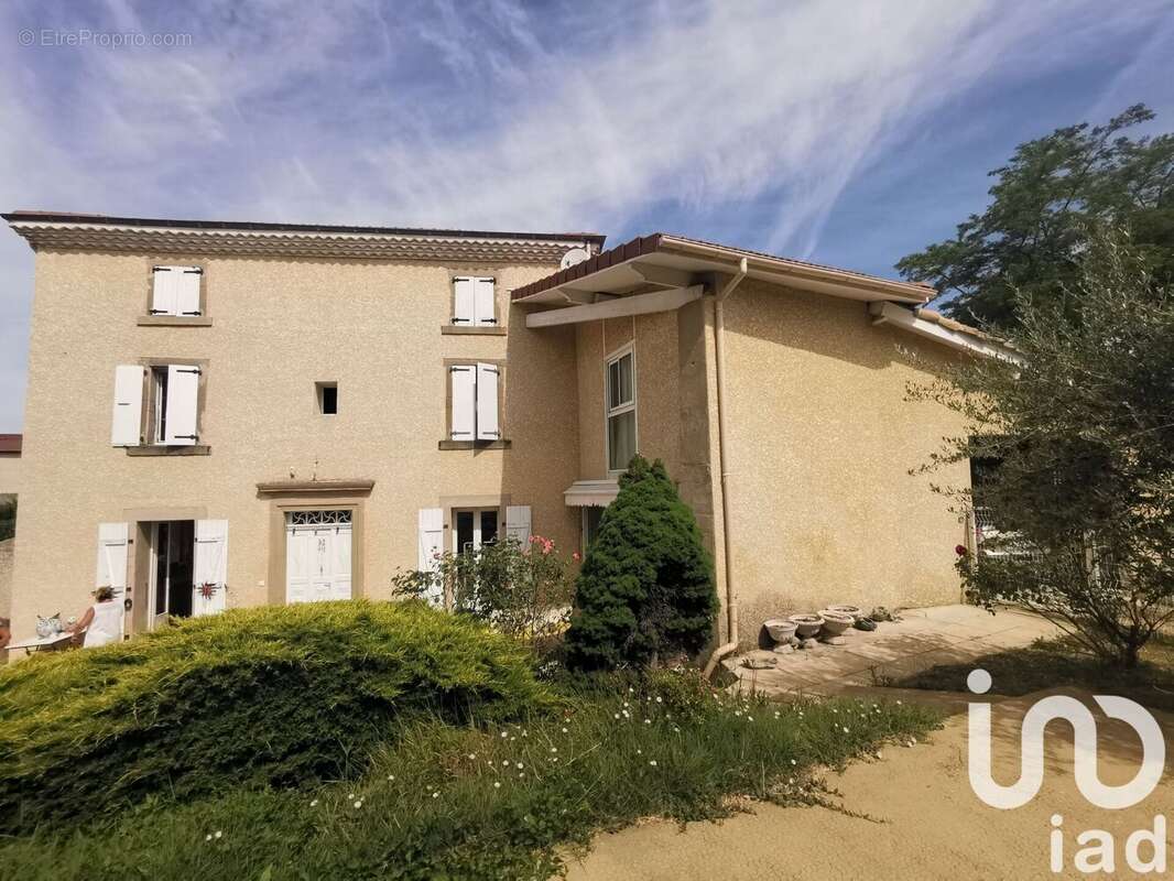 Photo 2 - Maison à CHANOS-CURSON