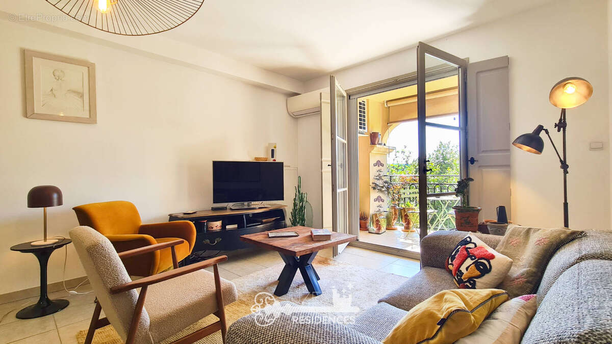 Appartement à UZES