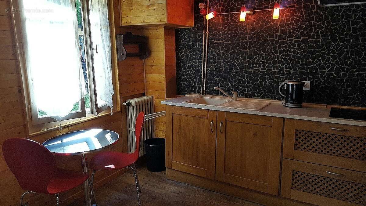 Cuisine équipée du logement secondaire - Maison à ANNEMASSE