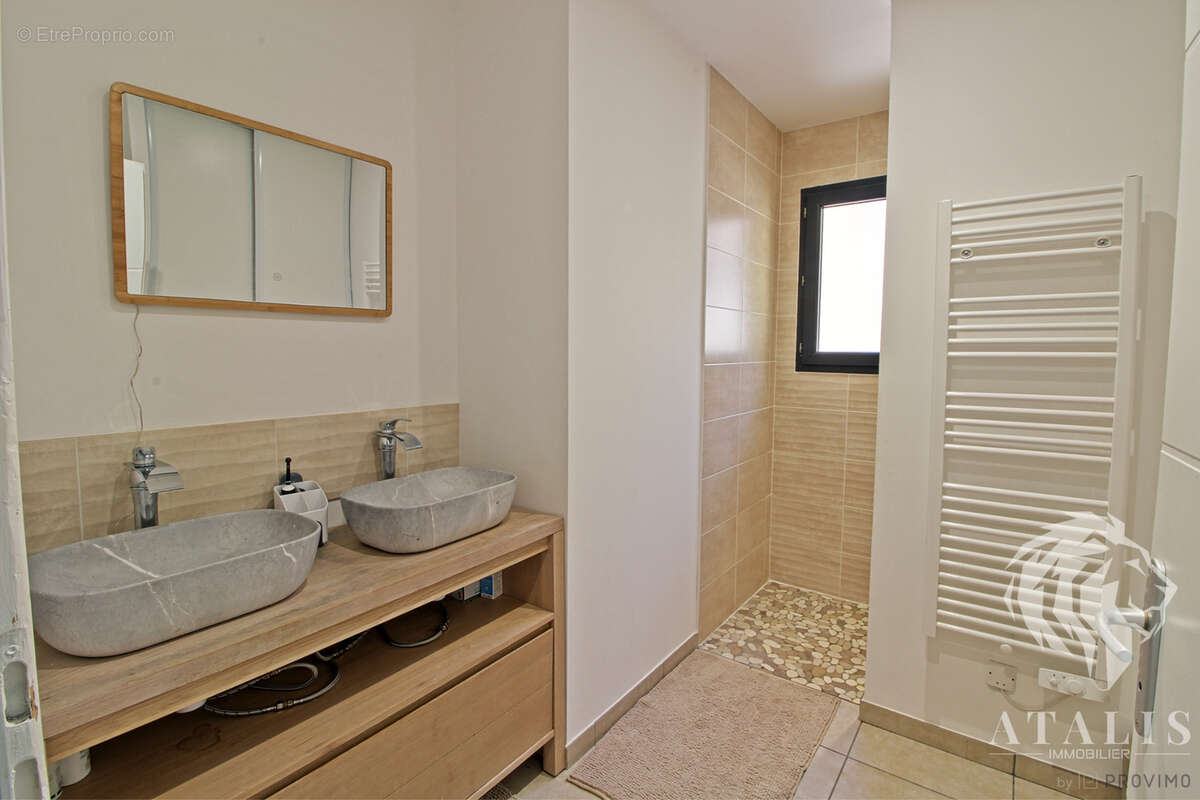Maison lumineuse et récente - photo 10