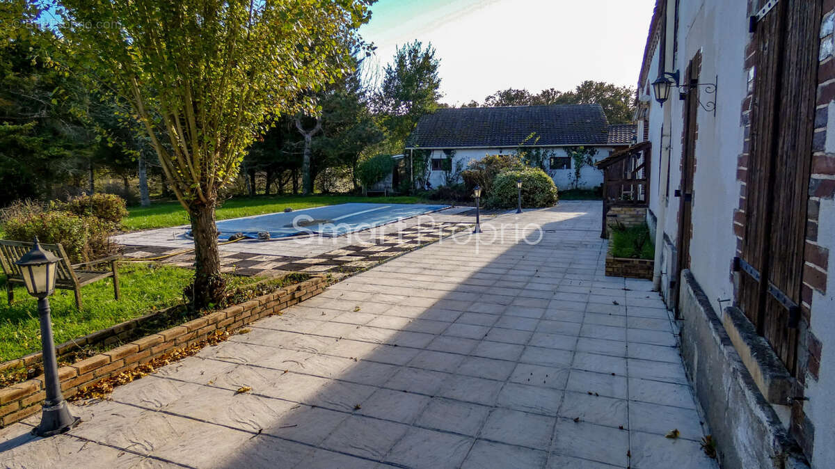 OPPORTUNITÉ RARE : Charmante longère à Pannes (45), 7 pièces 251 m2 1874 m2 - photo 2