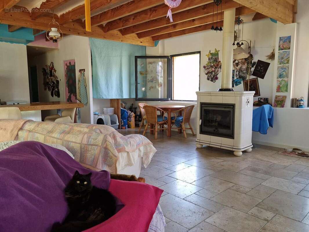 20251016154347 - Maison à BANEUIL