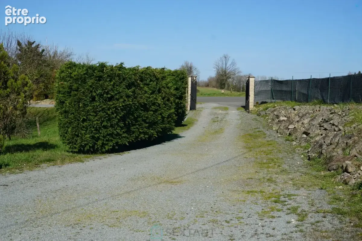 Charmante villa de plain-pied, construite en 2011 avec sous sol. - photo 6