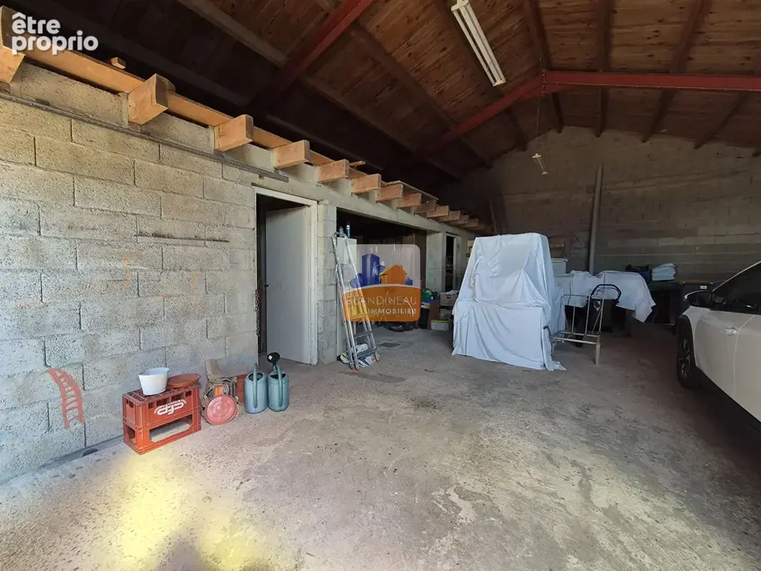 Maison de plain-pied, 160 m², 5 ch + bureau terrain 2038 m²,  hangar 100 m² - photo 13