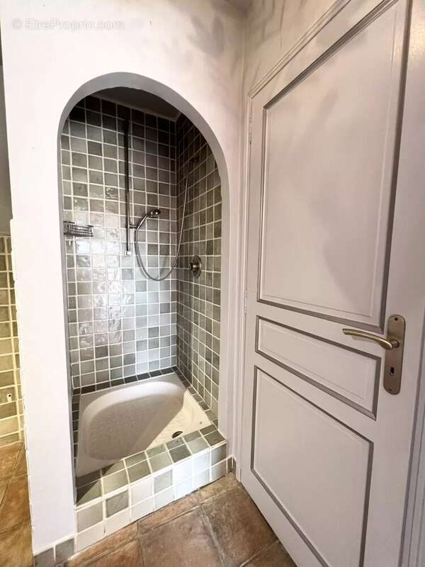 Appartement à COGOLIN