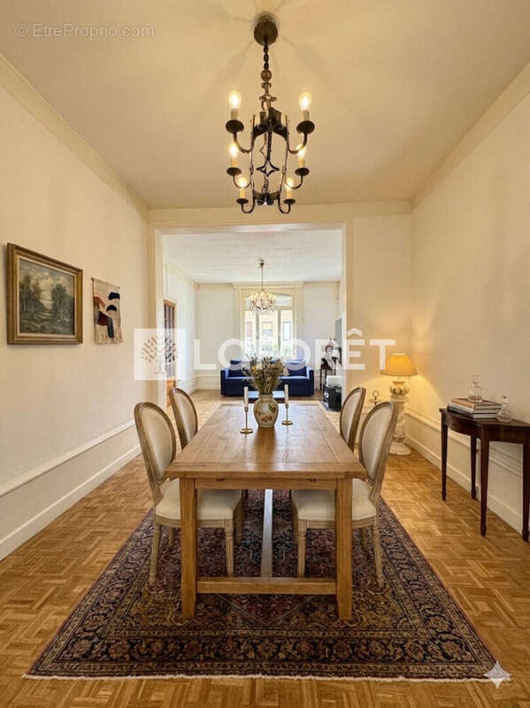 Maison à SIN-LE-NOBLE