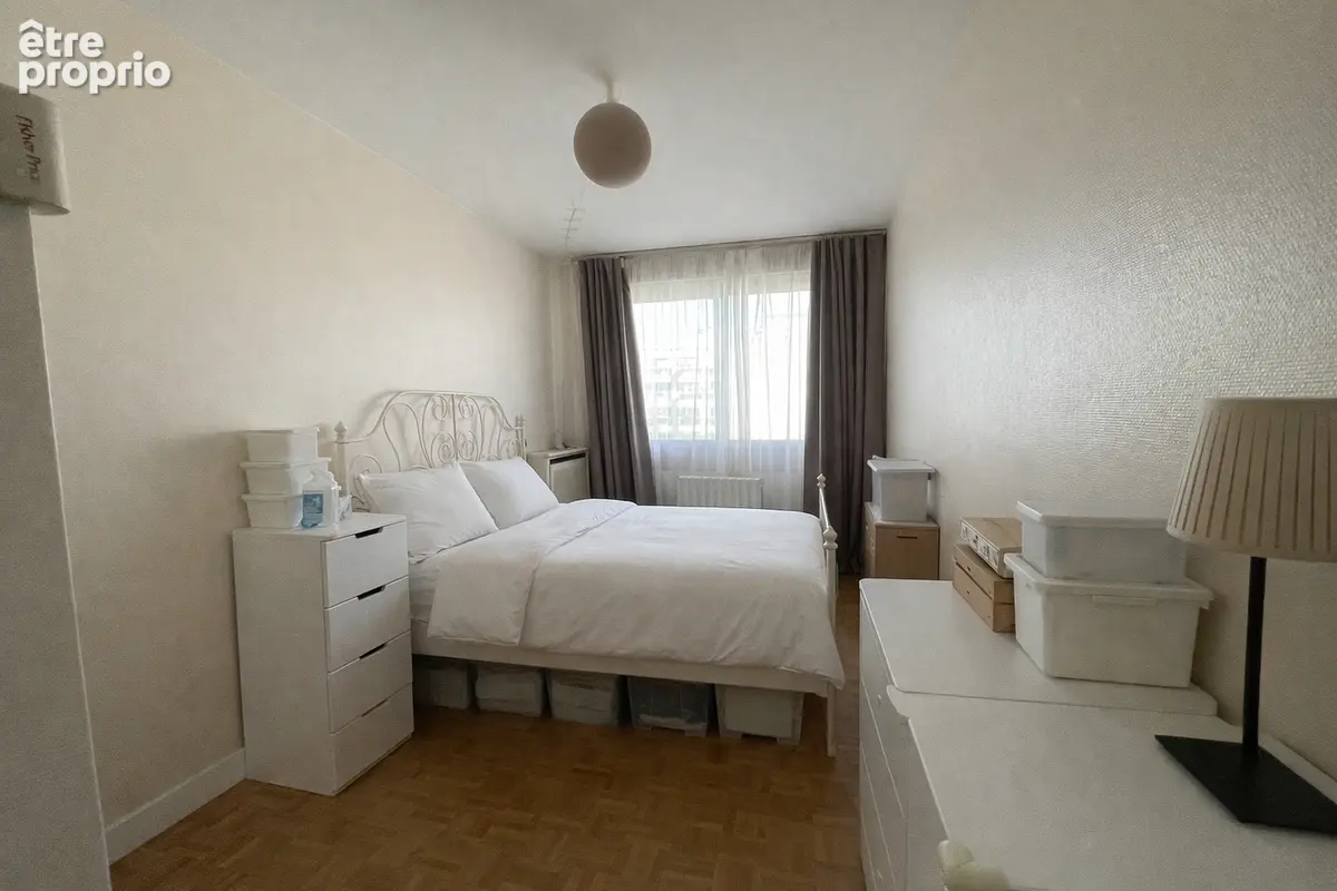 75015 - vaugirard -  2 pieces - 47.05 m² + parking & cave - vue tour eiffel - photo 3