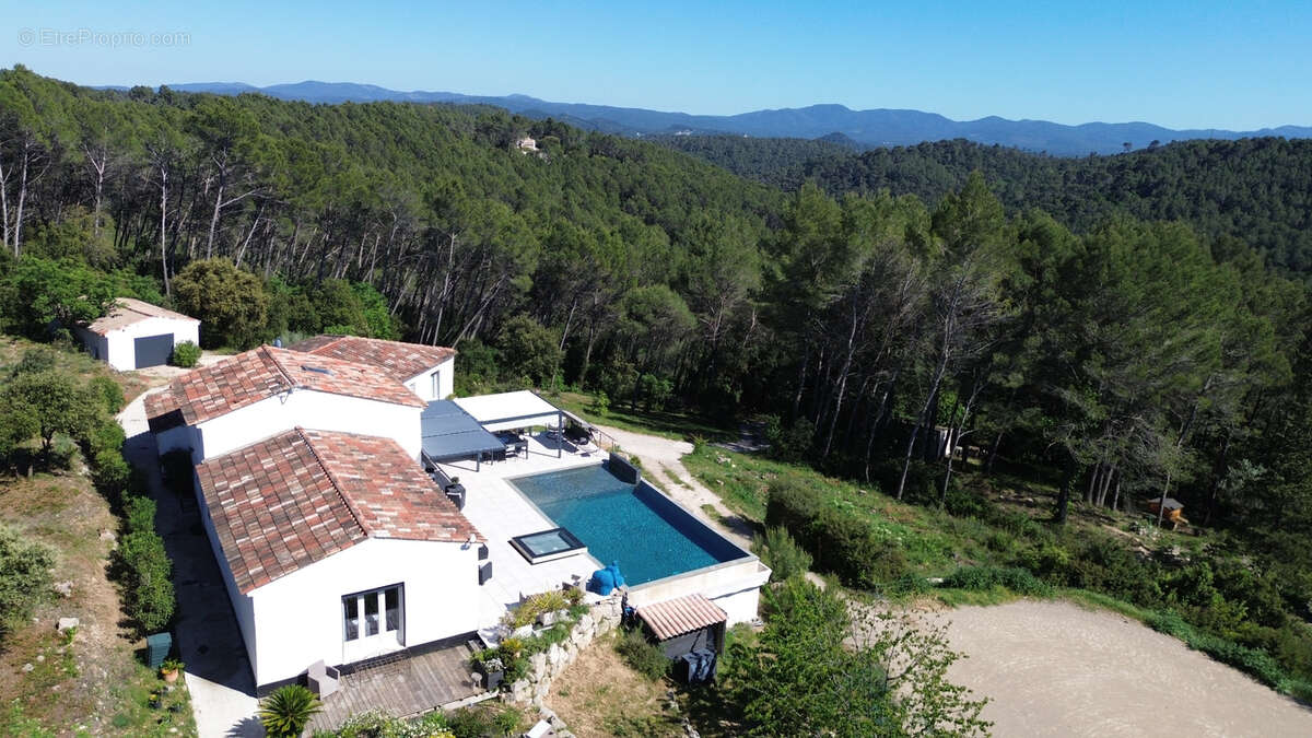 Maison à LORGUES