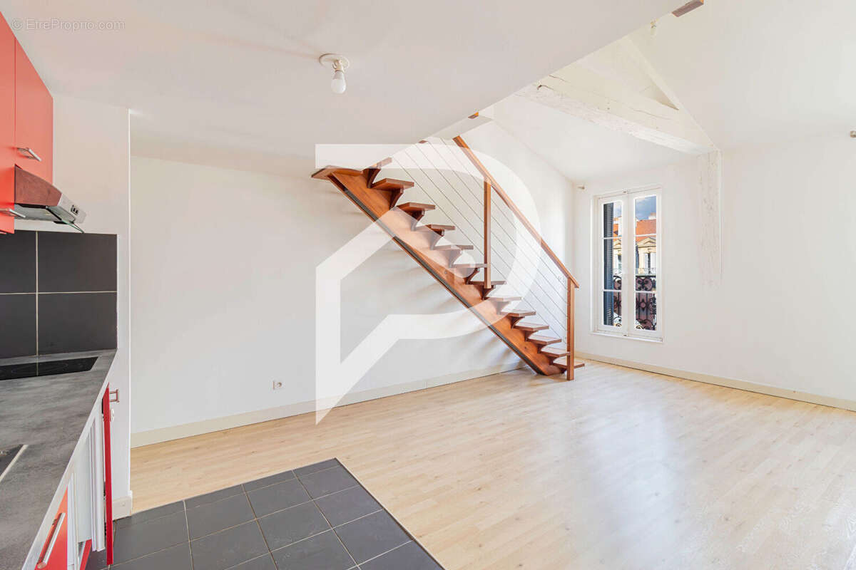 Appartement à MARSEILLE-2E