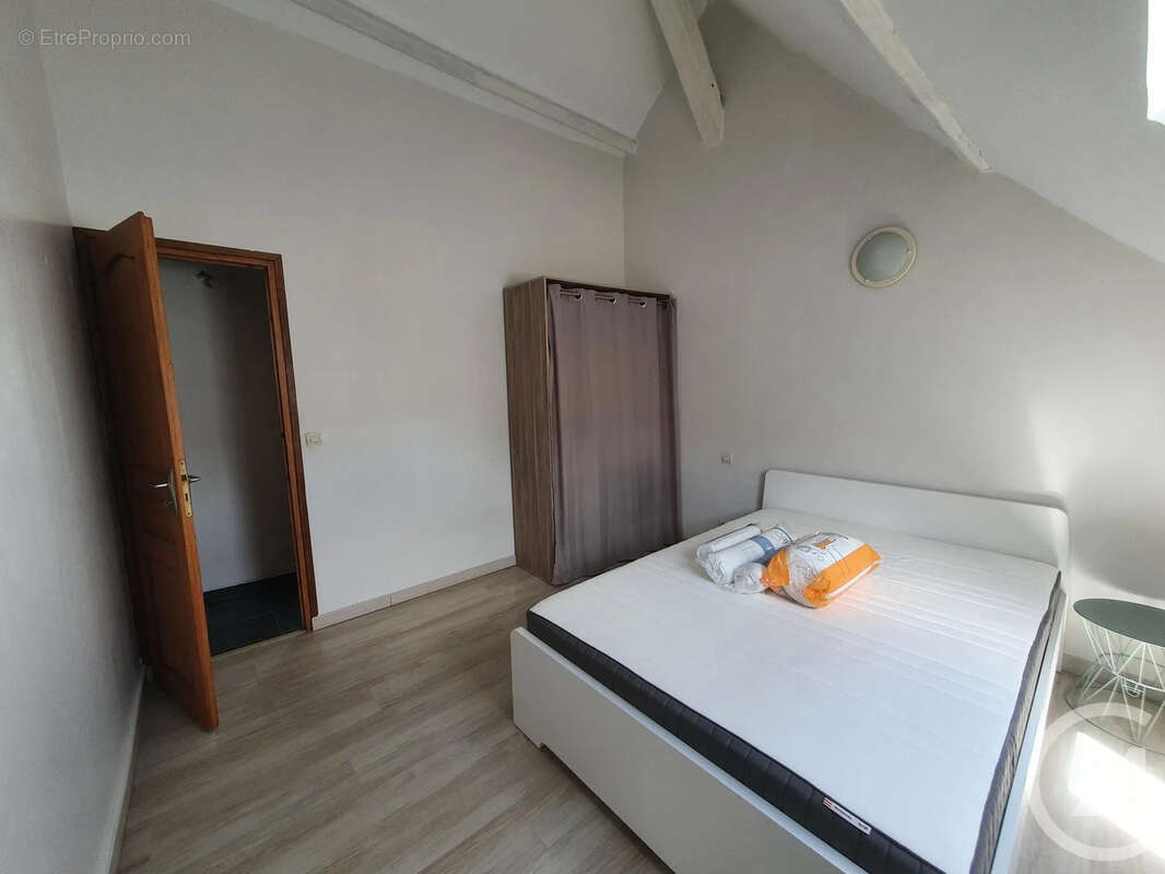 Appartement 33 m² à Brie-Comte-Robert  - photo 7