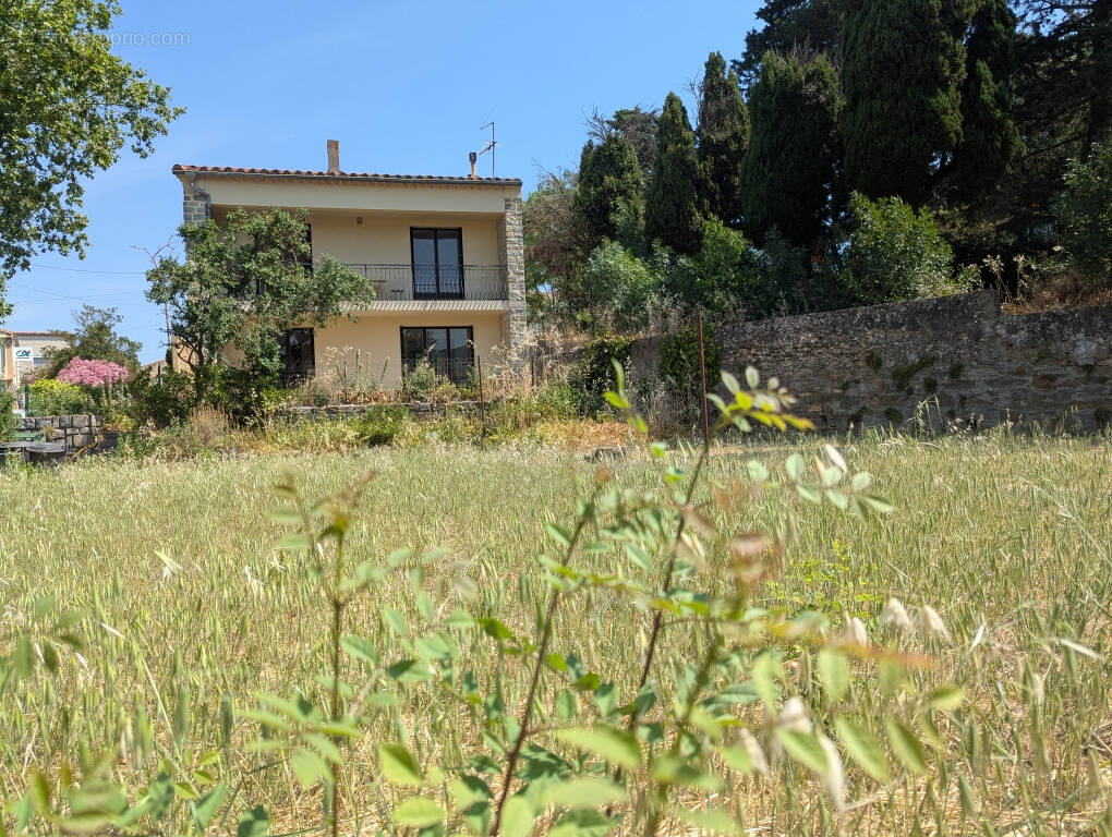Maison à LAGRASSE