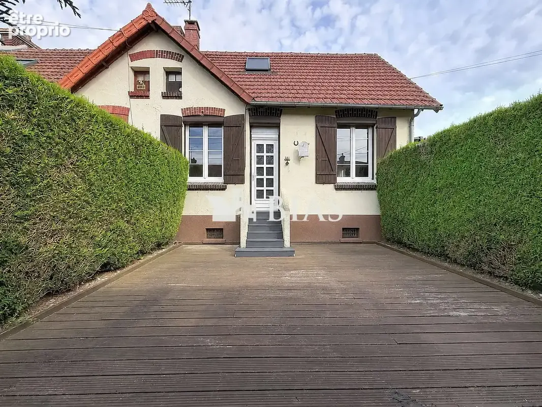 Maison à LA BONNEVILLE-SUR-ITON