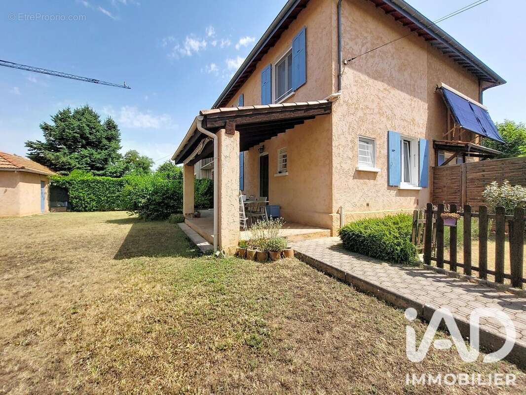 Appartement 105 m² à Chateau-Arnoux-Saint-Auban  - photo 5