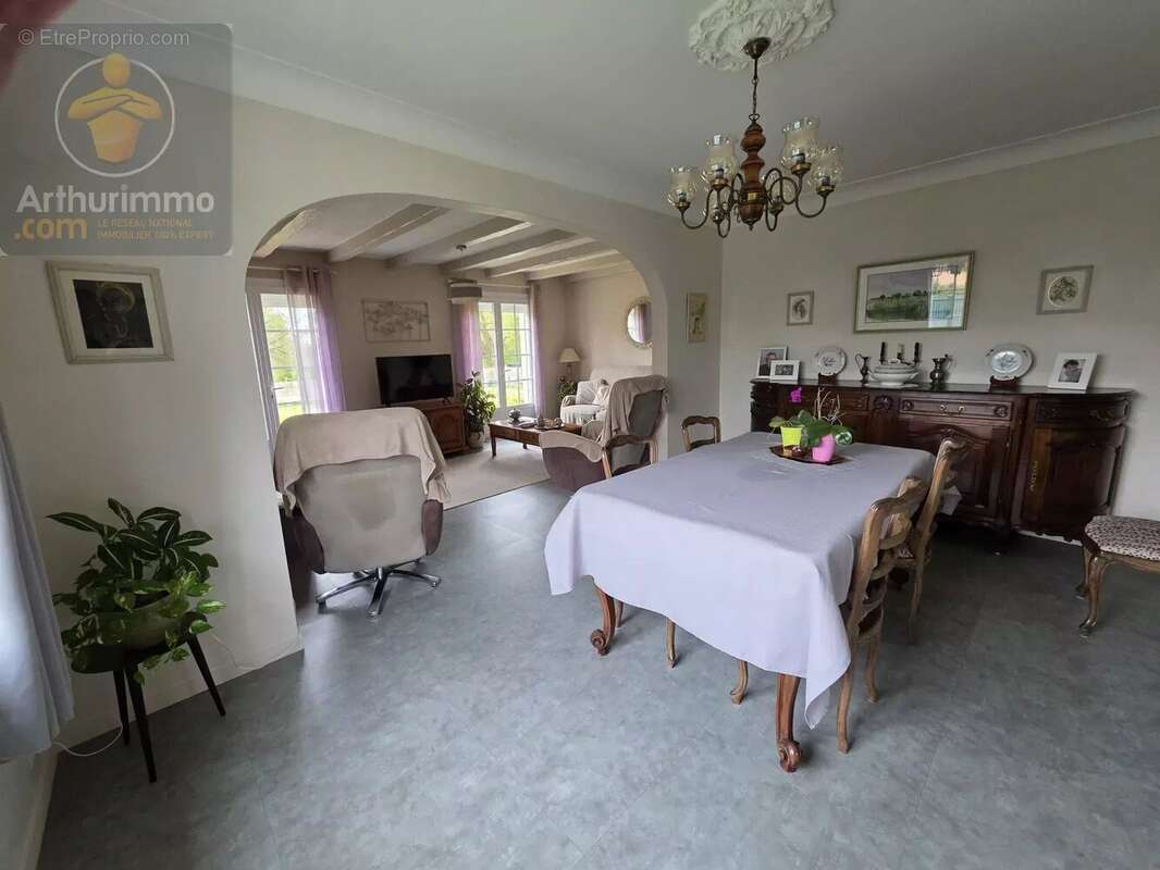 Maison à BOIS-DE-CENE