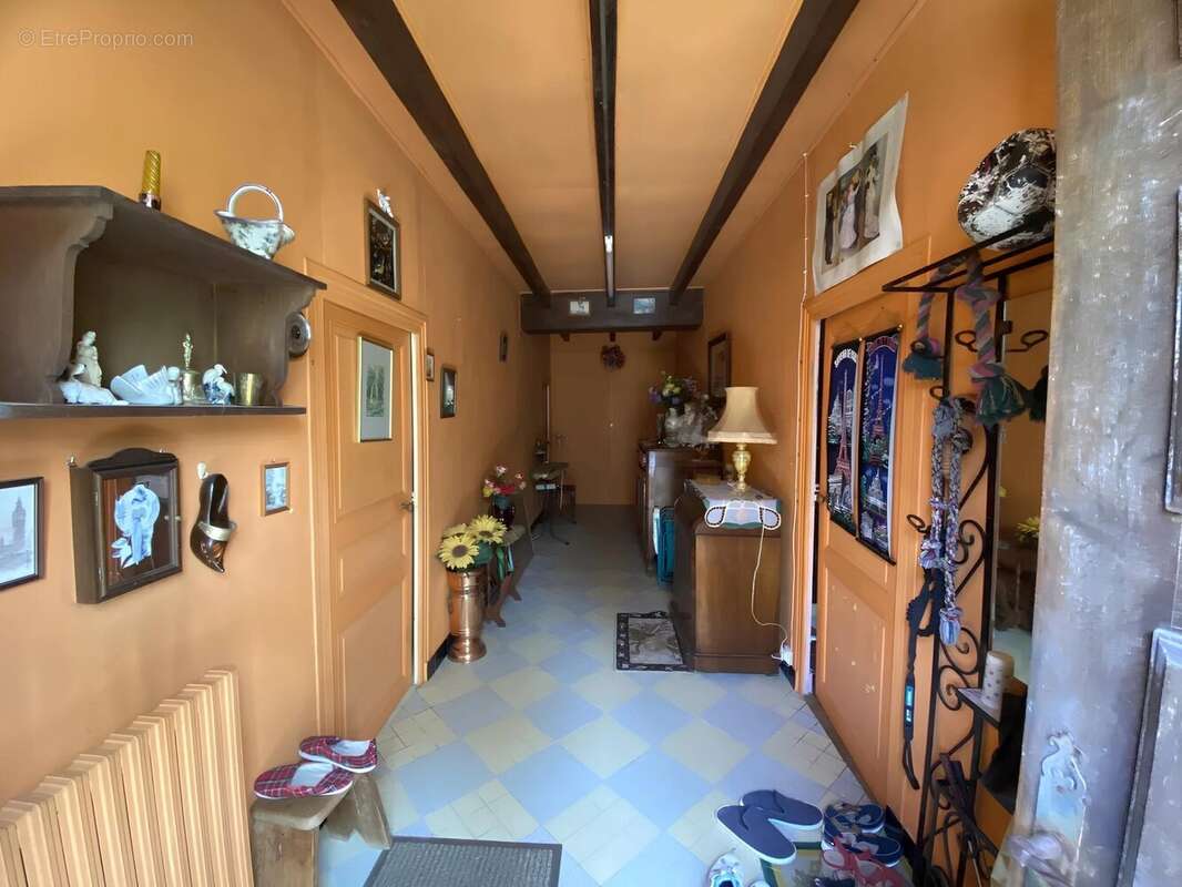 Maison à CHAMPAGNE-MOUTON