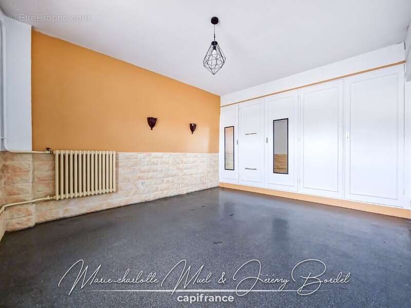 Maison à REPLONGES