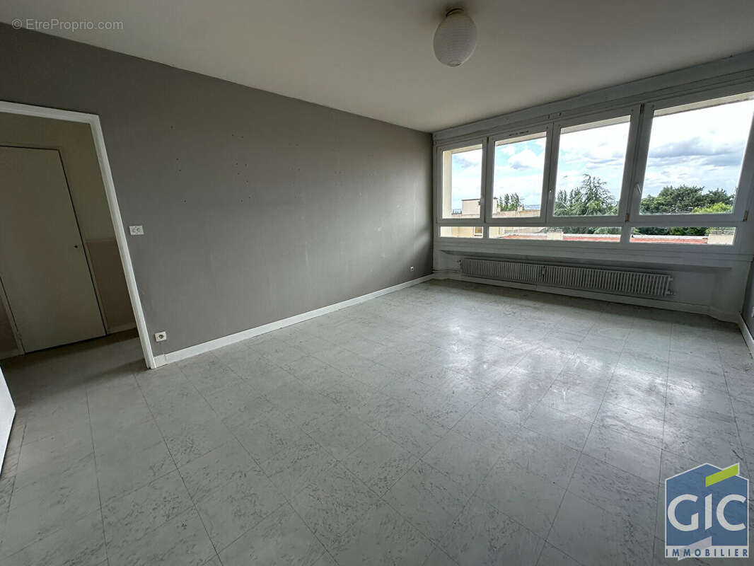 Appartement à HEROUVILLE-SAINT-CLAIR