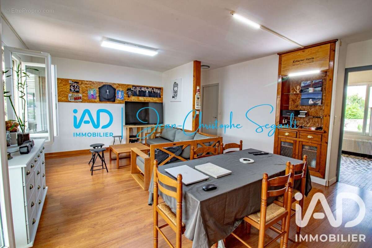 Maison 163 m² à Villemandeur  - photo 8