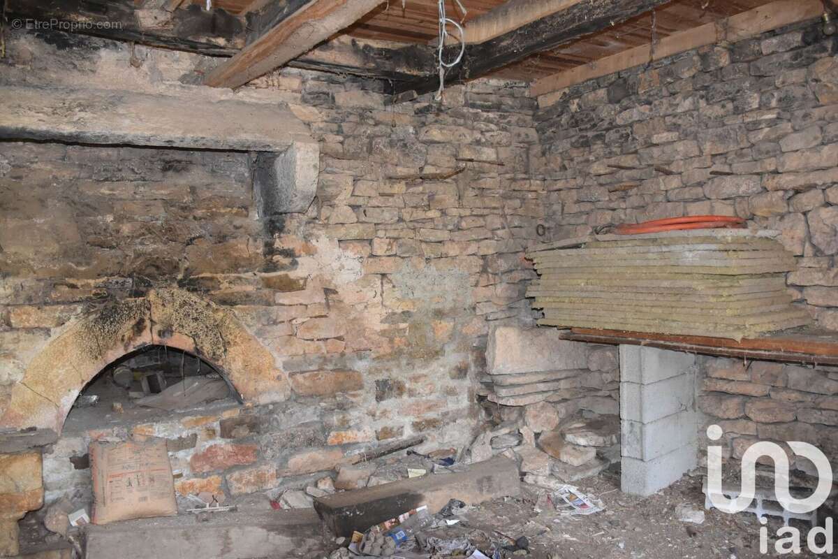 Maison 255 m² à Loze  - photo 6