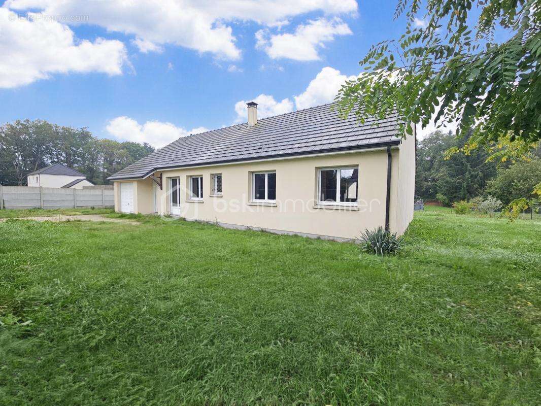 Maison à BRAY-EN-VAL