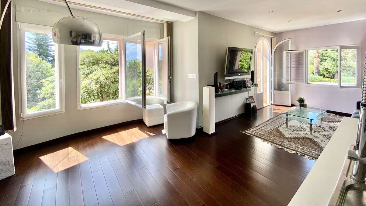 Photo 2 - Appartement à BANDOL