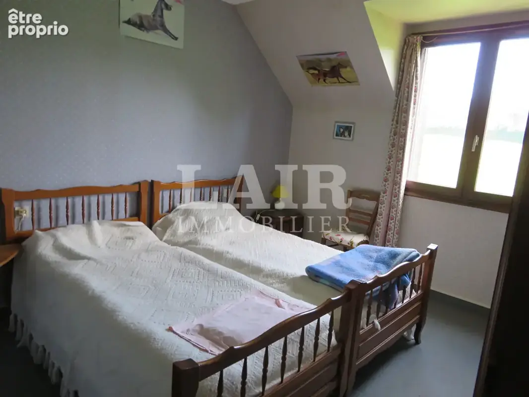 Propriété sur 1,2 hectare avec étang à vendre à Pre En Pail  - Réf: A15157 - photo 10