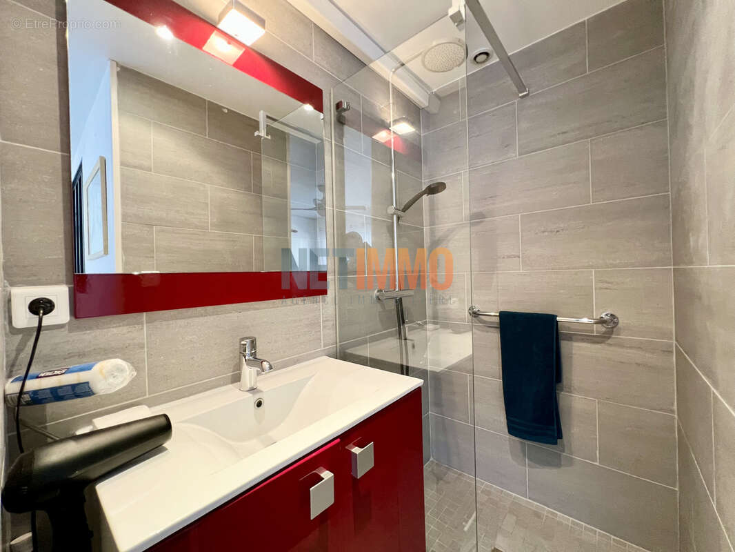 Aimargues - Maison de village de 150 m2 - photo 7